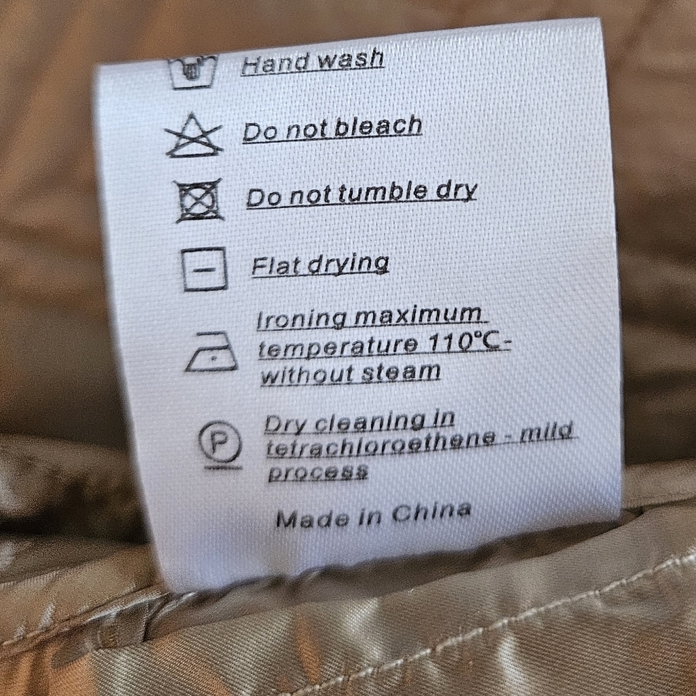 Women's Long Beige Winter Quilted Coat, Snover, NWT, Small - Picture 11 of 15